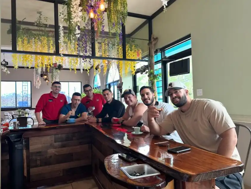 pausa barista shop amigos y clientes